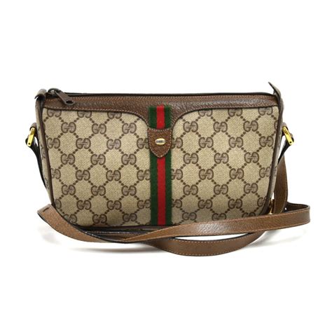 vintage gucci accessory collection handbags.